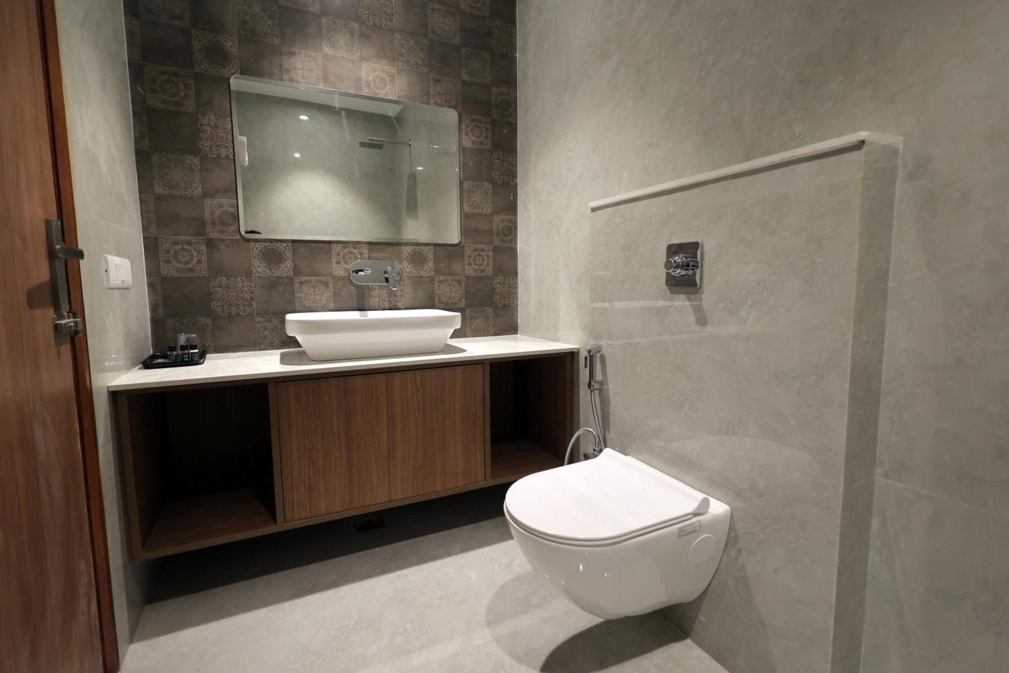Hotel Regal Palm Moradabad Bagian luar foto